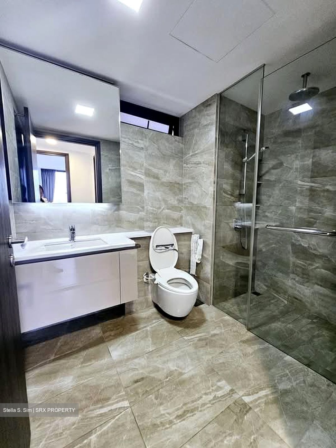 Lake Grande (D22), Condominium #589642531